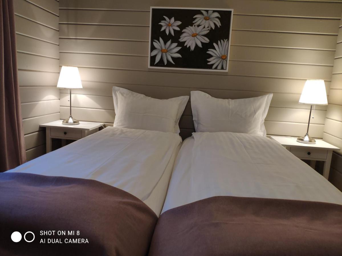 Laugar Guesthouse Esterno foto