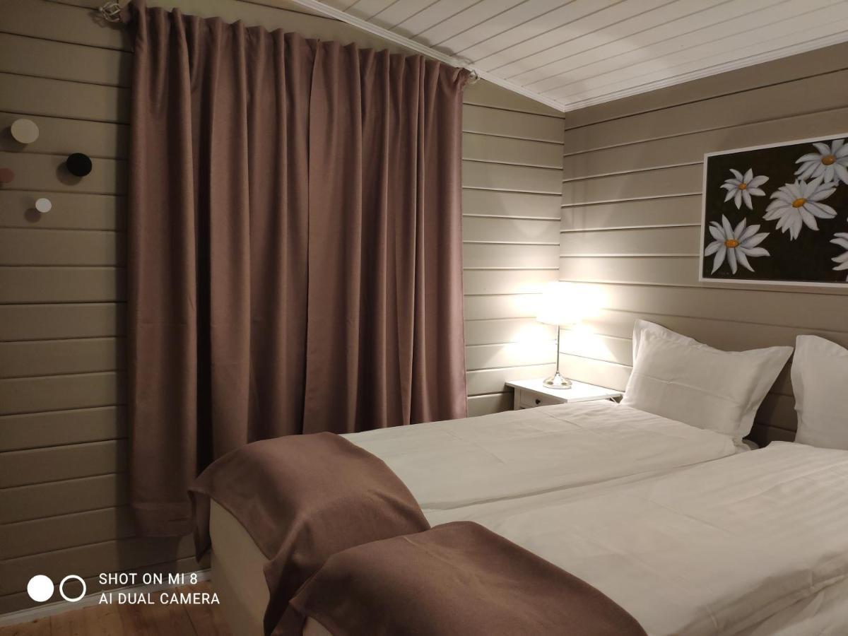 Laugar Guesthouse Esterno foto